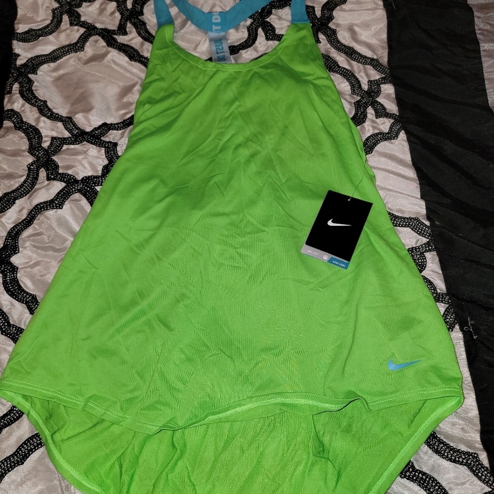 NWT NIKE SZ L athletic tank top